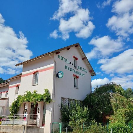 Logis Hotel & Restaurant Des Lacs Celles-sur-Plaine Exterior foto